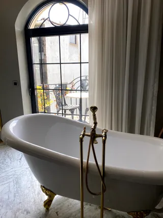 Sura Design Hotel & Suites