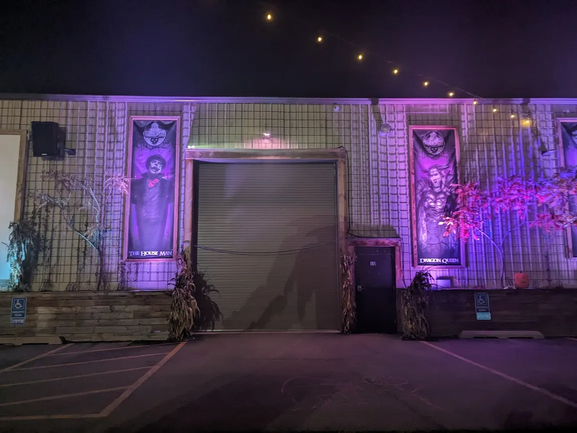 HellsGate Haunted House