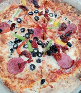 Pizzeria & Bistro La'tarnia