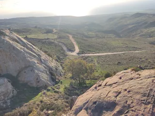 Alikou rock - Inia Rock Climbing Site