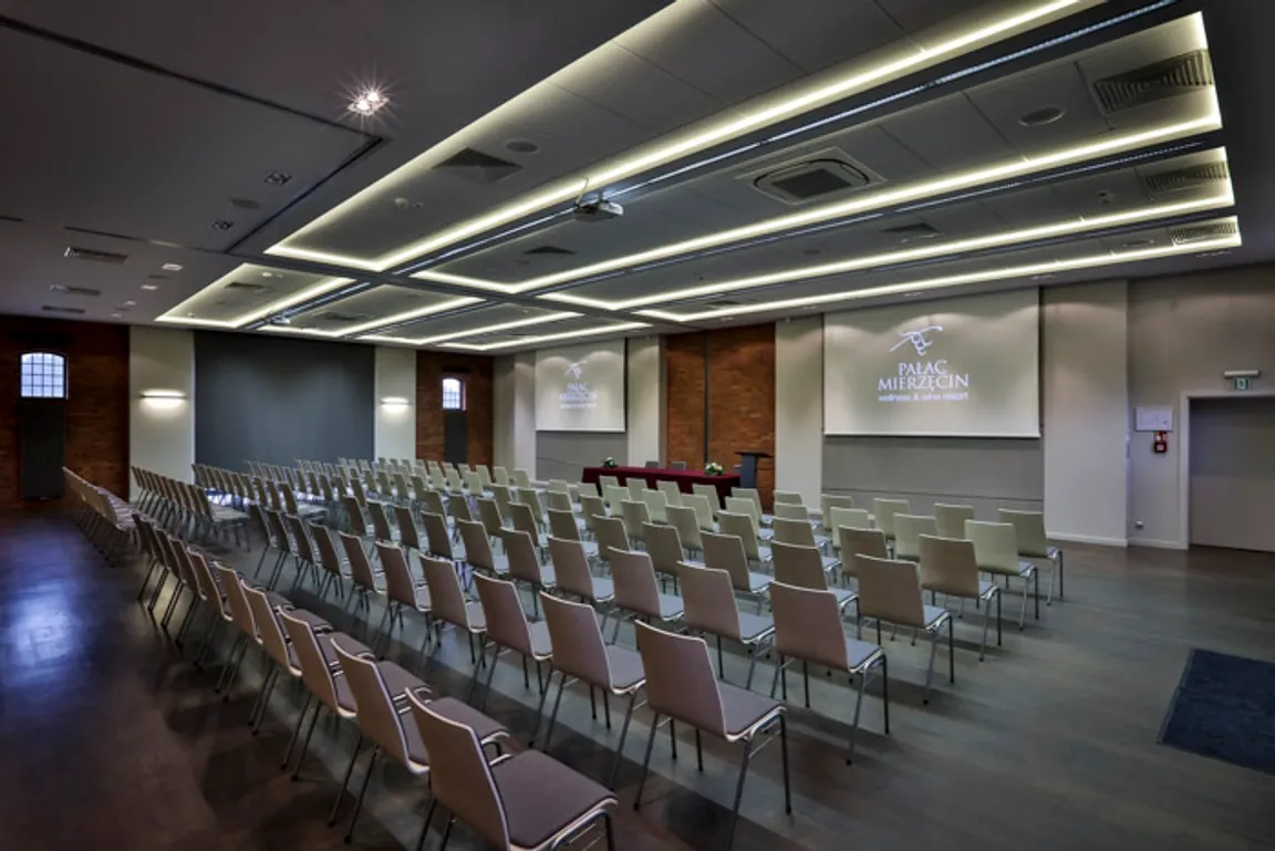 Pałac Mierzęcin Wellness & Wine Resort