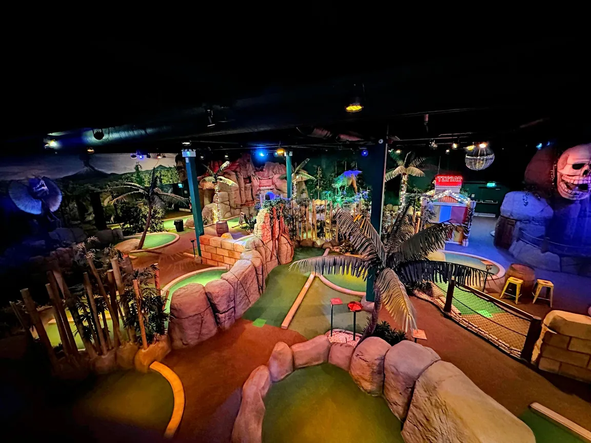 Volcano Falls Adventure Golf, Fountain Park