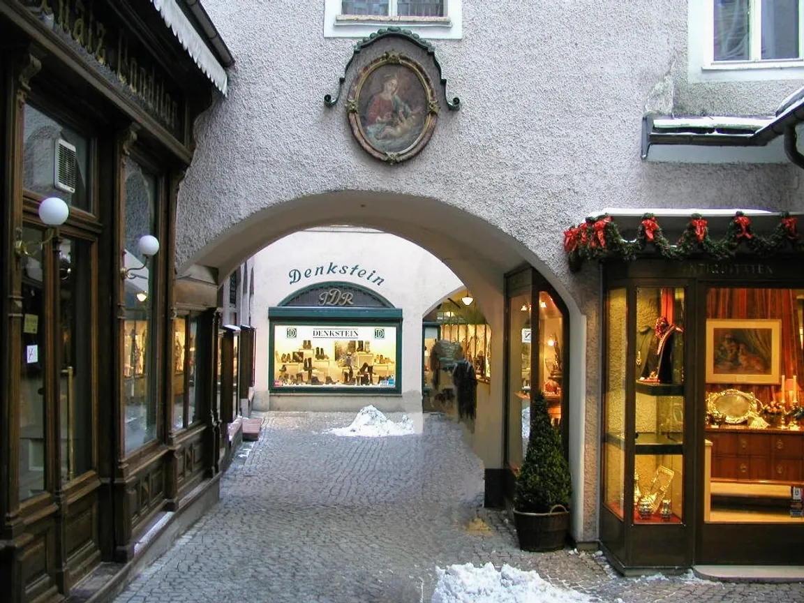 Getreidegasse Street