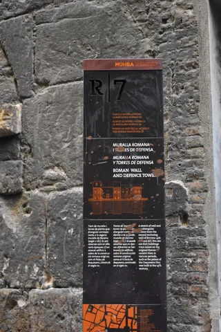 Muralla Romana Carrer dels Sots-Tinent Navarro