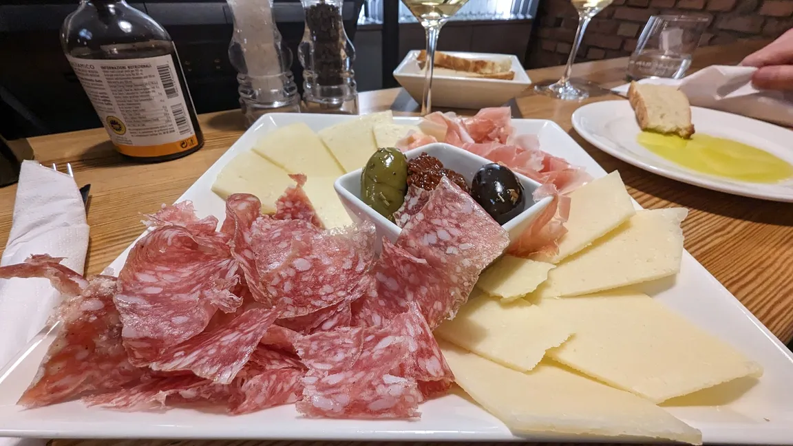 Mielżyński Poznań - Wine Bar & Sklep z winem