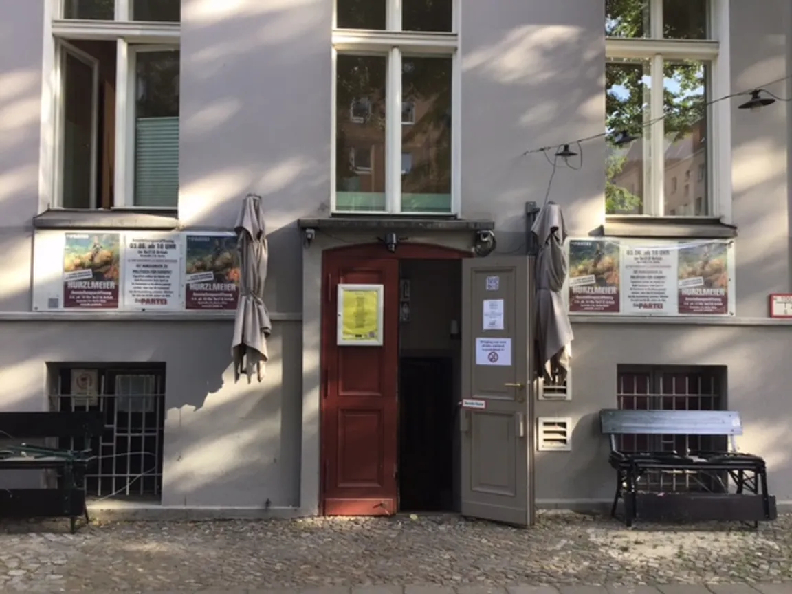Galerie & Bar Tor218 Artklub