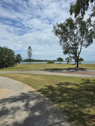 Raby Bay Foreshore Park