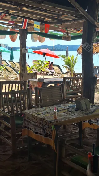 Lanna restaurant and massage
