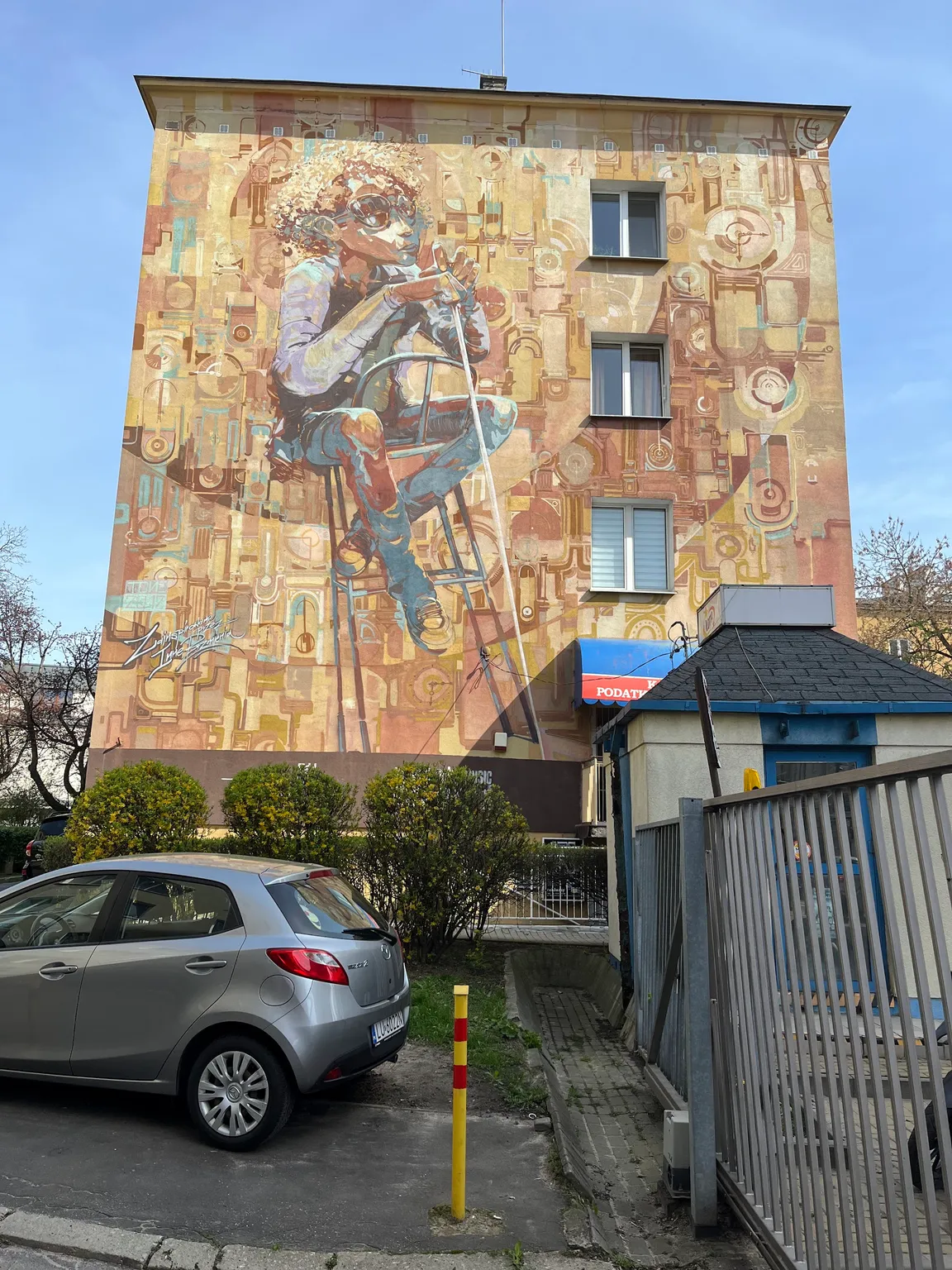 Mural "Na krześle"