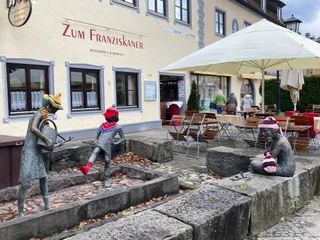 Mädchenbrunnen
