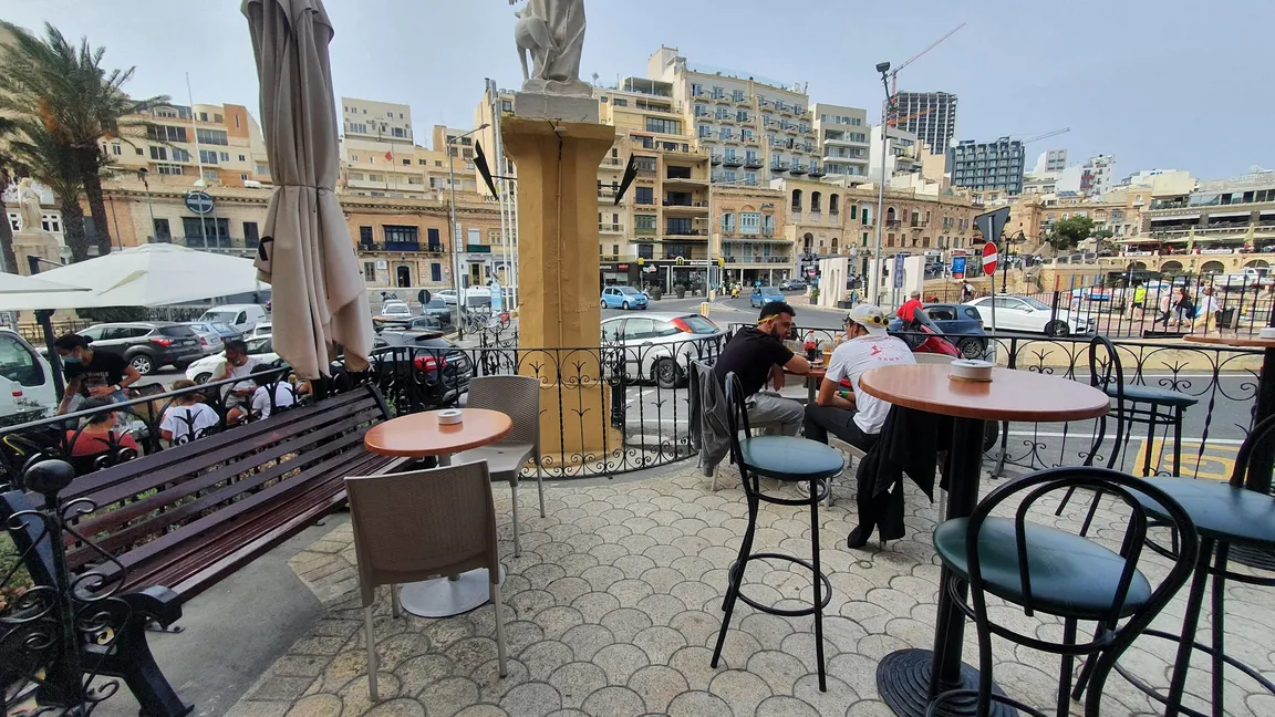 Saddles Pub St Julians