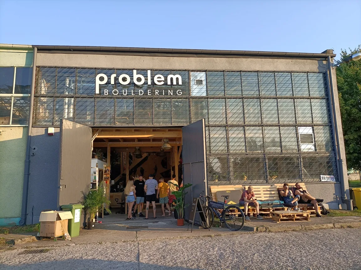 Problem Bouldering