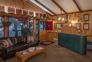 Yodeler Motel