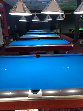 AL AMLAQ billiards