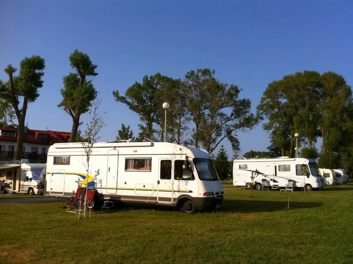 CAMPING NA GRANICY nr 125