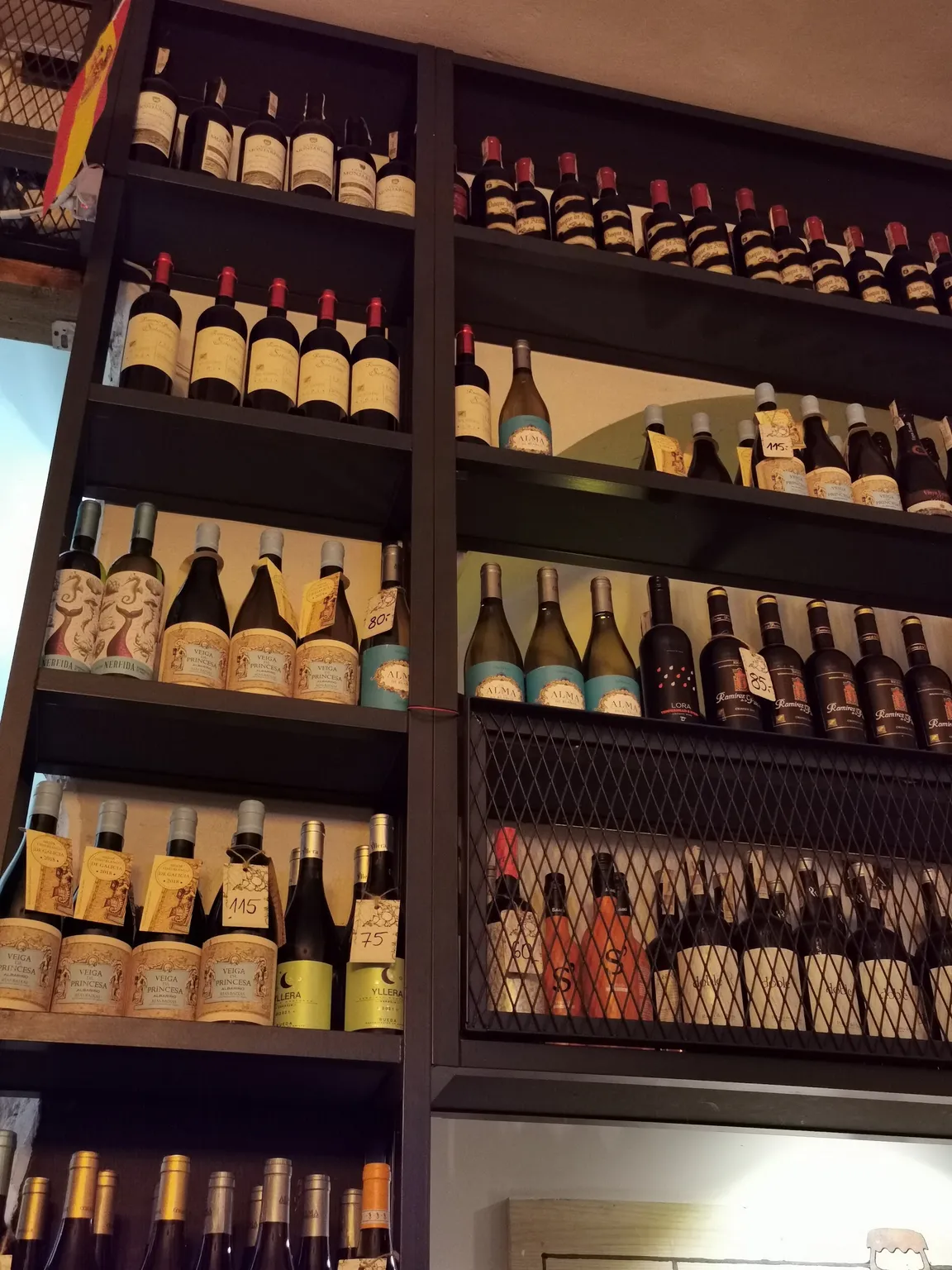 Pika Pika tapas bar y vino