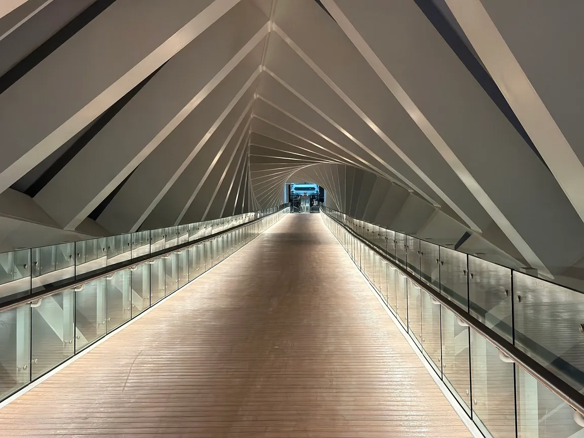 TWISTED BRIDGE