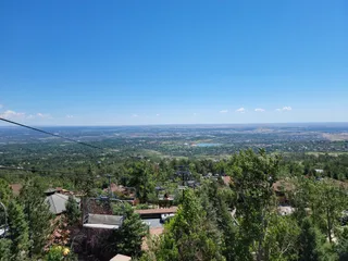 Cheyenne Mountain Zoo