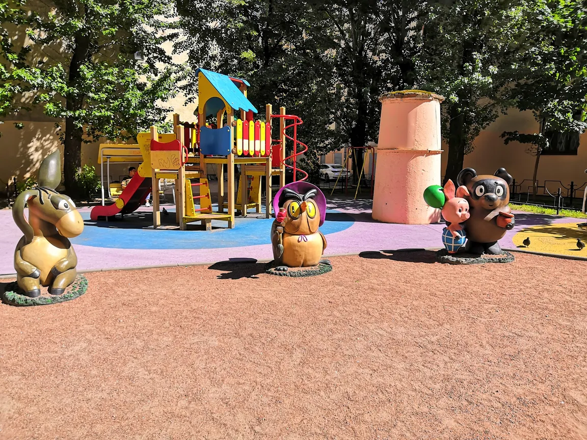 Dvor Lyubimykh Mul'tfil'mov