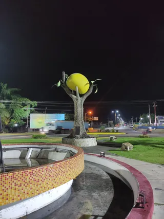 Mango's Roundabout