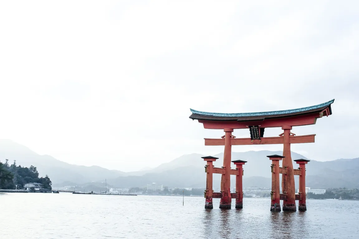 Ishiki - floating & ganbanyoku SPA