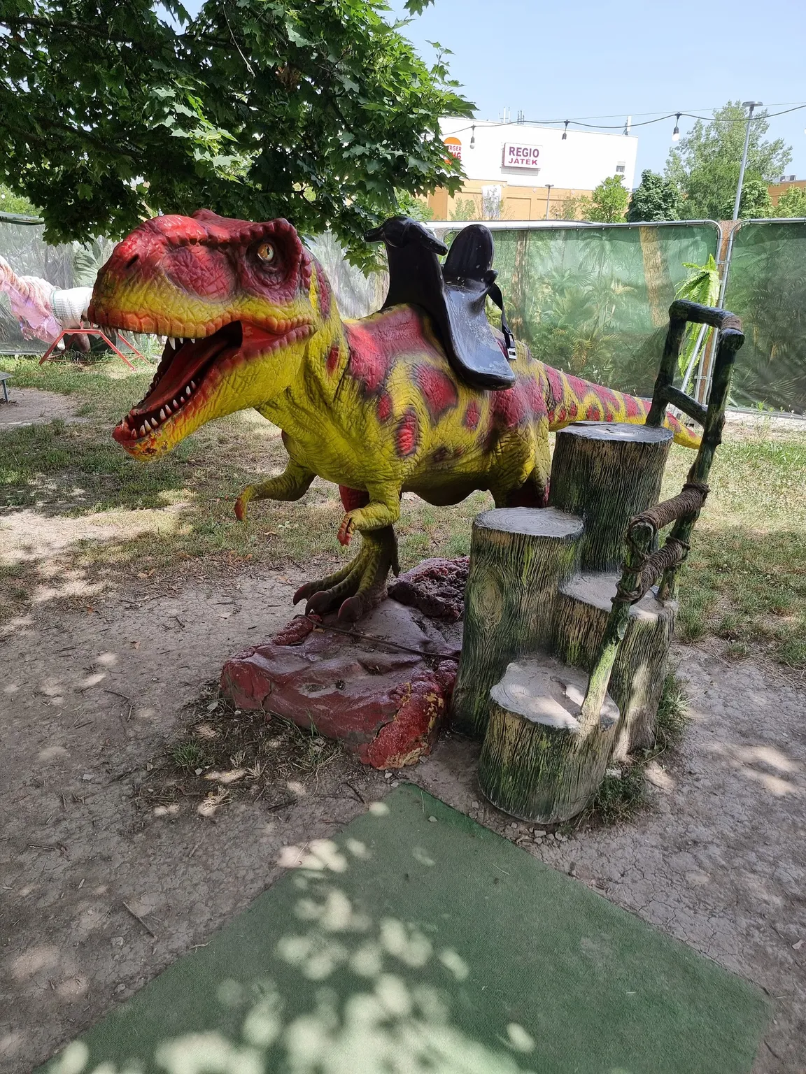 DÍNÓ PARK “CAMPONA”