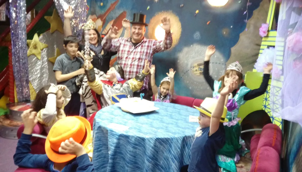 Children's party center Lily Rose Melody