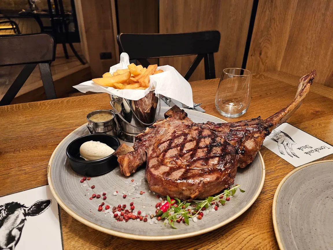 Moo Moo Steak & Wine