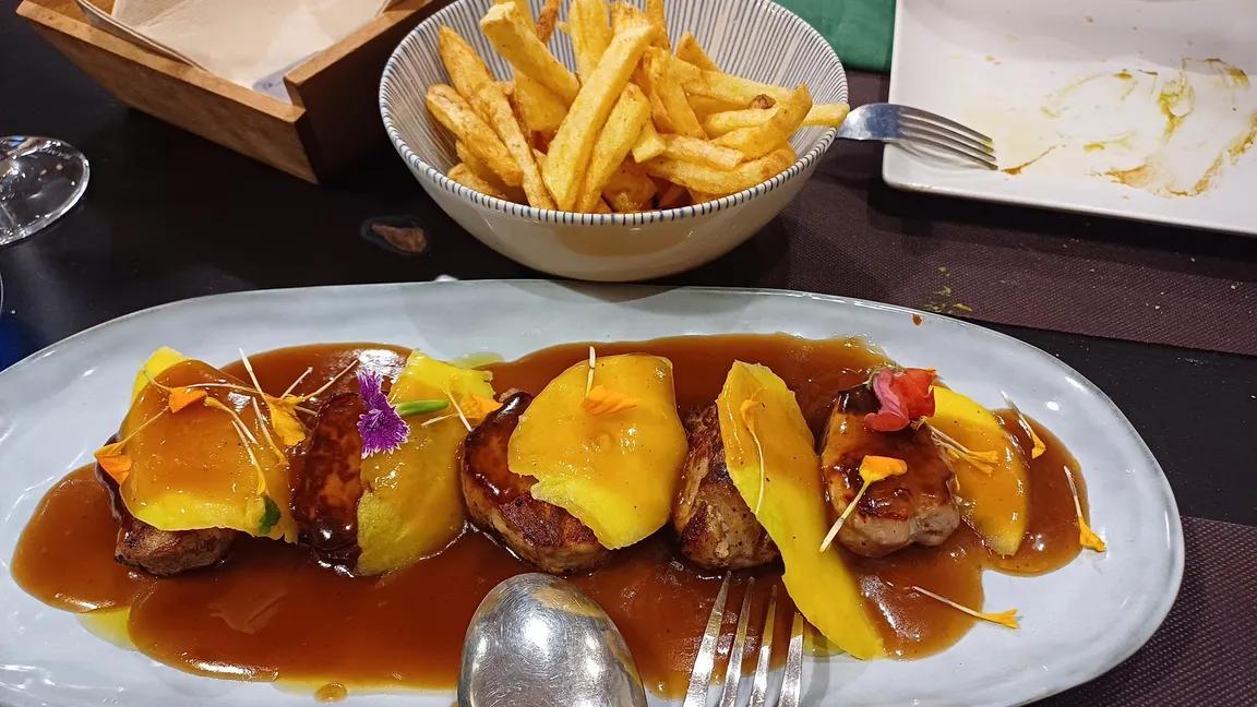 Tasca Enyesque
