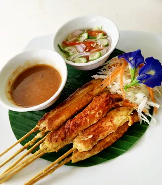 Cliff Beach Bar and Restaurant Koh Ngai Cliff Beach Resort