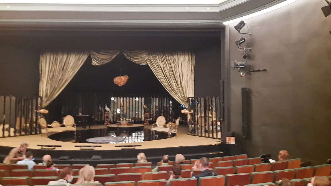 TEATR LUDOWY