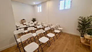 ATHA • CENTRO DE TERAPIAS y COWORKING HOLÍSTICO