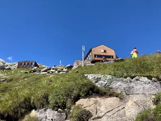 Olpererhütte Hike Trailhead