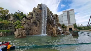 Jurassic Park: The Ride