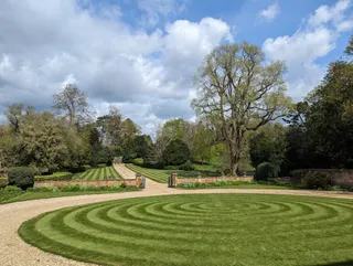 National Trust - Farnborough Hall