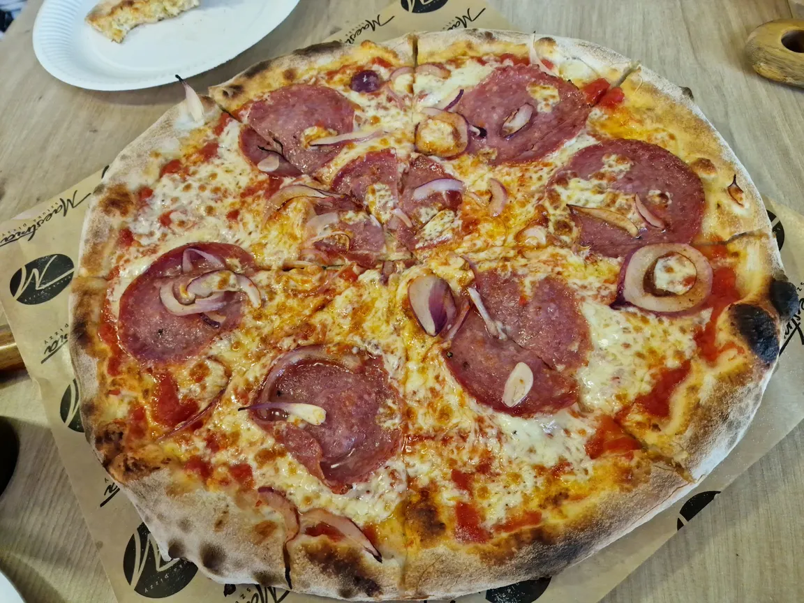 Maestria sztuka pizzy - pizza włoska - pizzeria Toruń