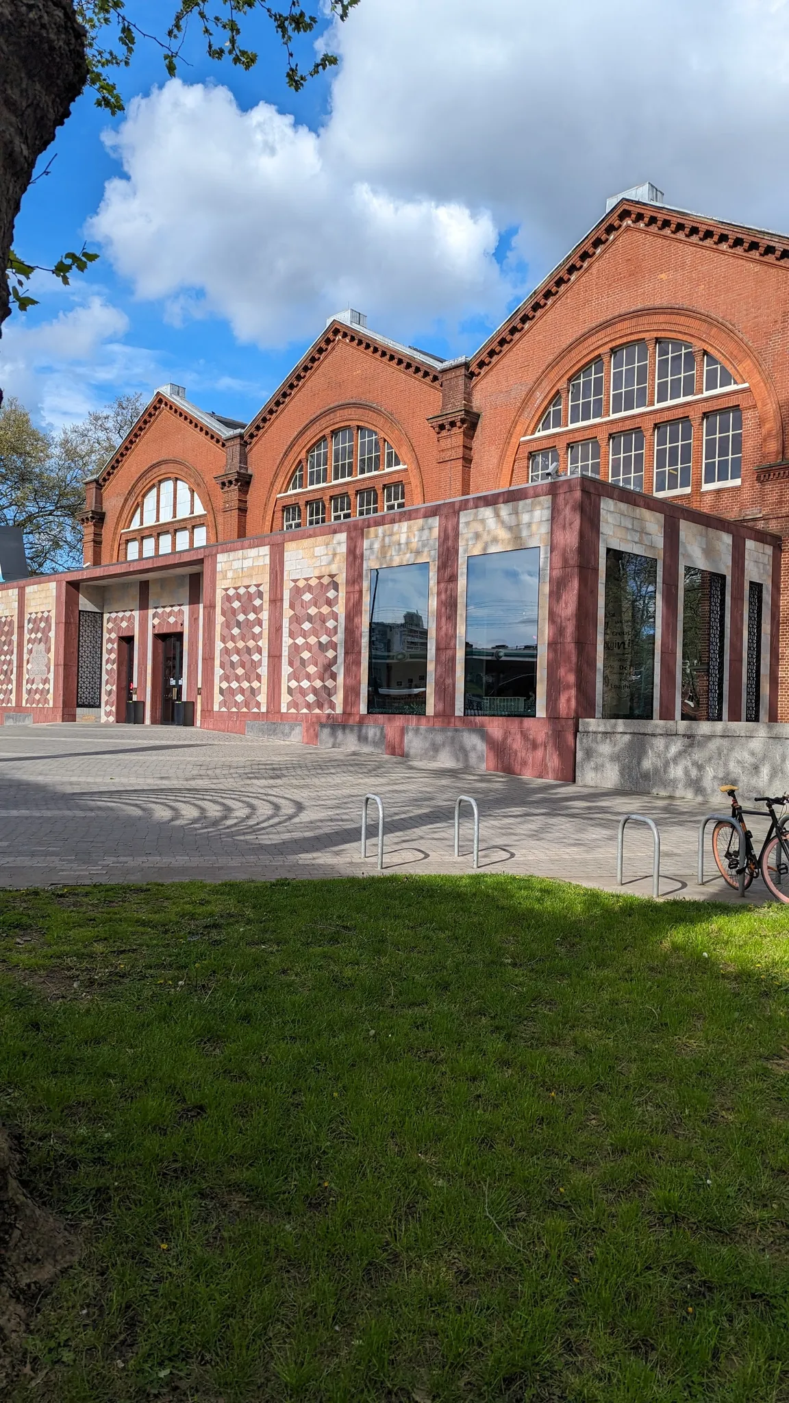 Young V&A