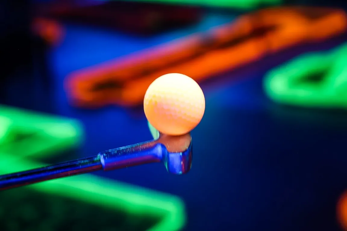 Cosmic Minigolf Pub
