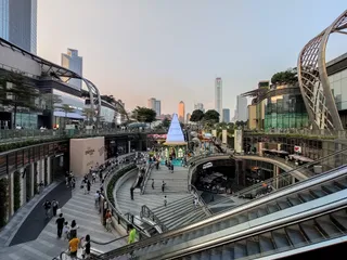 Victory Plaza