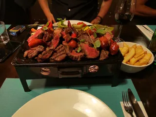 HOŻA Argentine Steakhouse