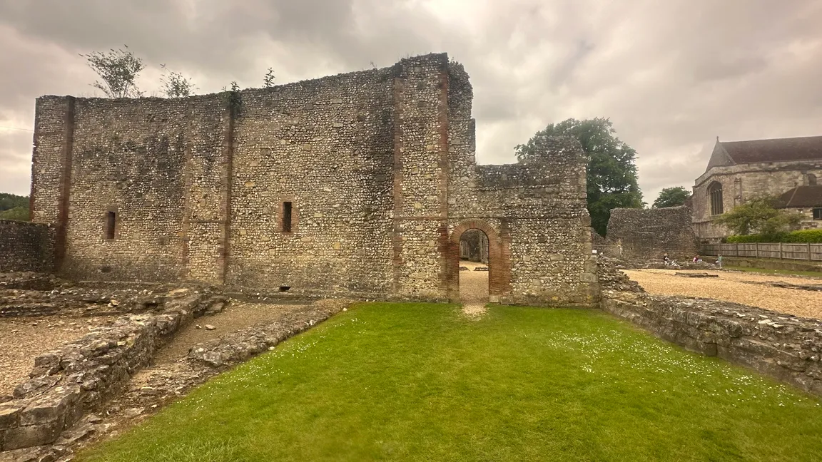 Wolvesey Castle (Old Bishop's Palace)