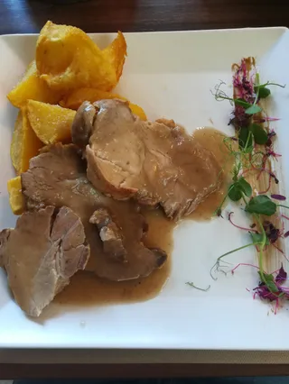 Restaurant Dina