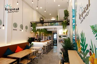 Tropical Summer Cafe & Hostel