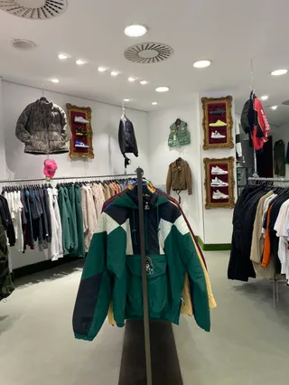 Viel Goodz Vintage Store Düsseldorf