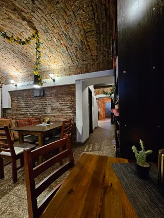 Runa Game Cafe & Pub