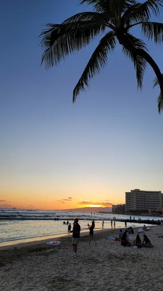 Kalakaua Avenue