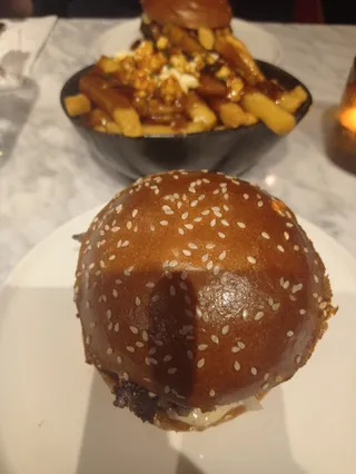 Burger & Beyond