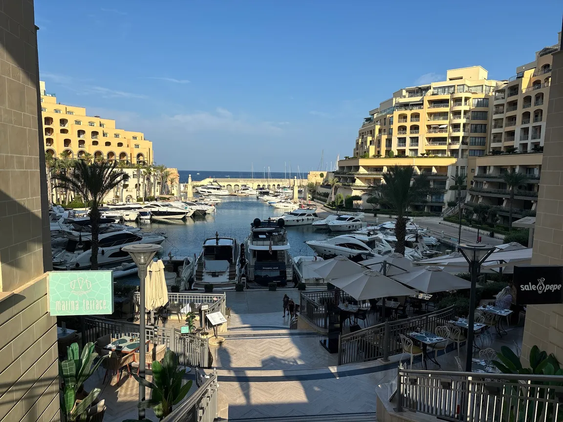 MAIN STAIRS Portomaso Marina
