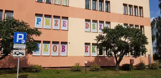 Przedszkole i Żłobek Kolorowych Skrzatów