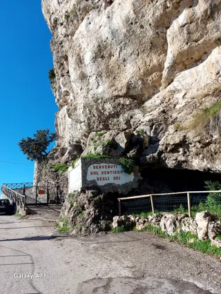 Path of the Gods
